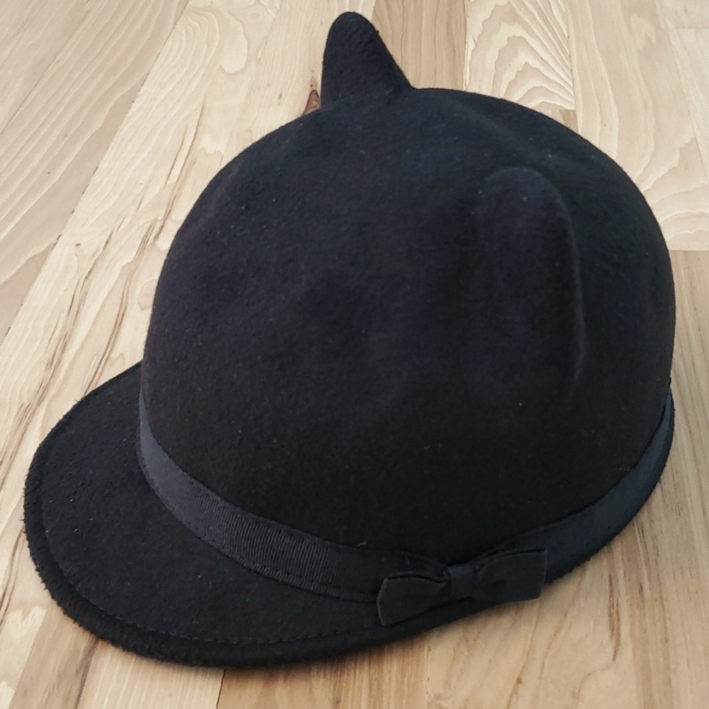 GYMBOREE 🐈‍⬛️ Black Cat Ear Cloche Riding Hat SIZE S